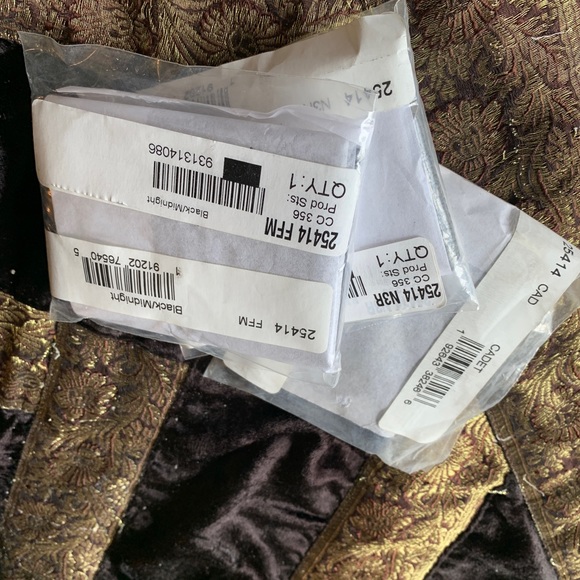 Authentic COACH 1941 Pebbled leather snap flap card case - Picture 7 of 7